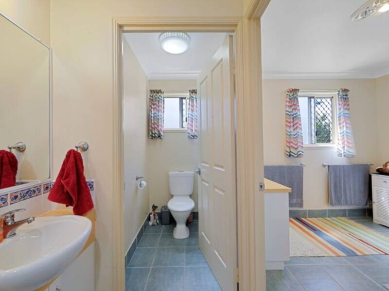 12 Moreton Street, Toogoom, 4655