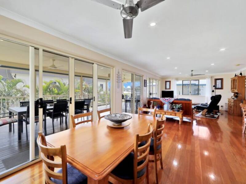 12 Moreton Street, Toogoom, 4655