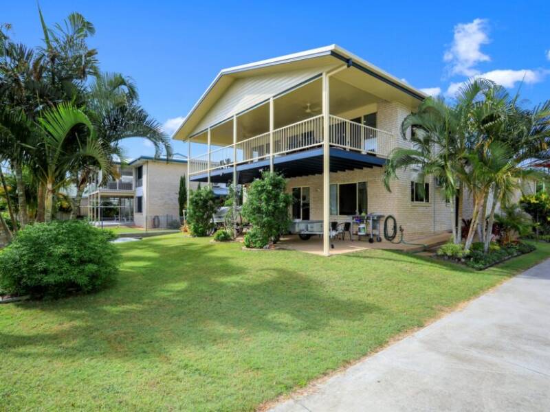 12 Moreton Street, Toogoom, 4655