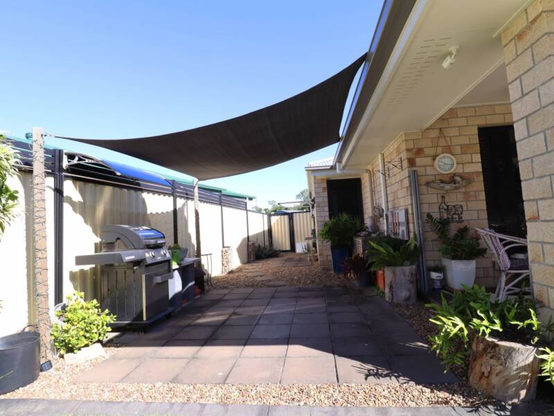 9 Castaway Court, Toogoom, QLD 4655
