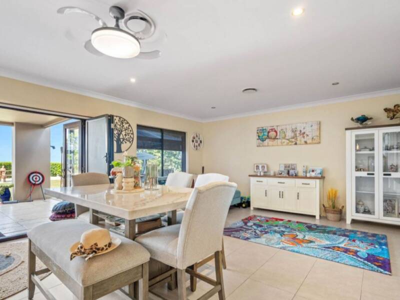 2 Pavilion Ct, Burrum Heads,  4659