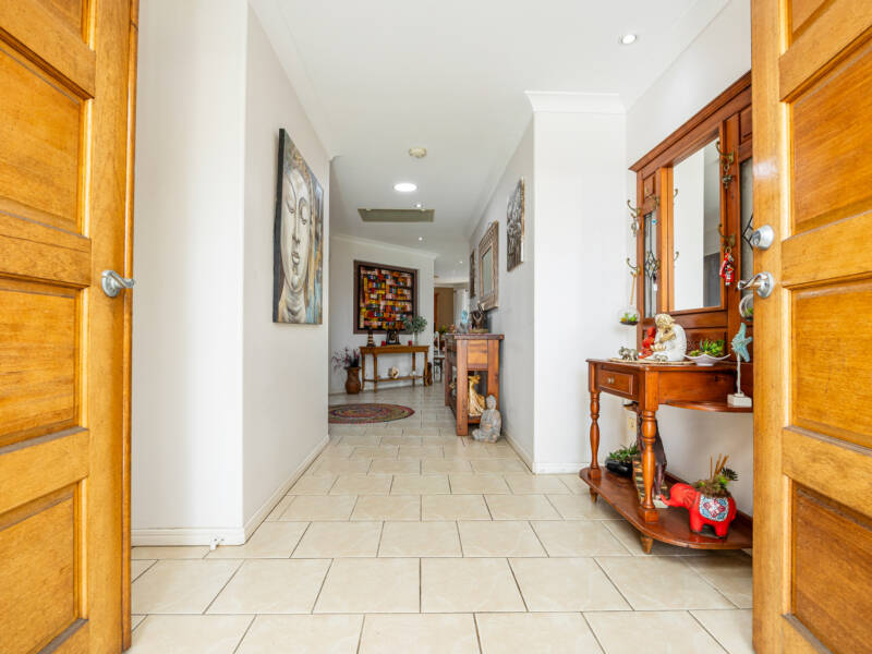 4 Louise Dr, Burrum Heads, QLD 4659