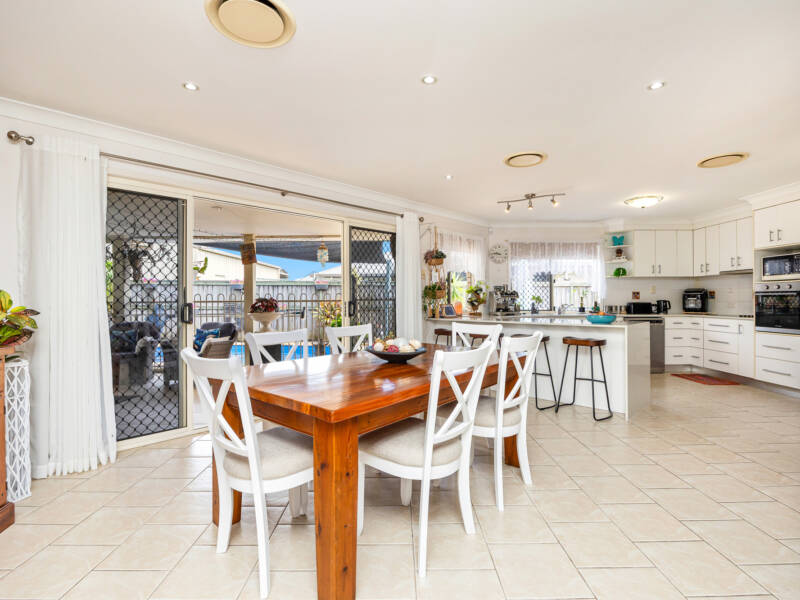 4 Louise Dr, Burrum Heads, QLD 4659