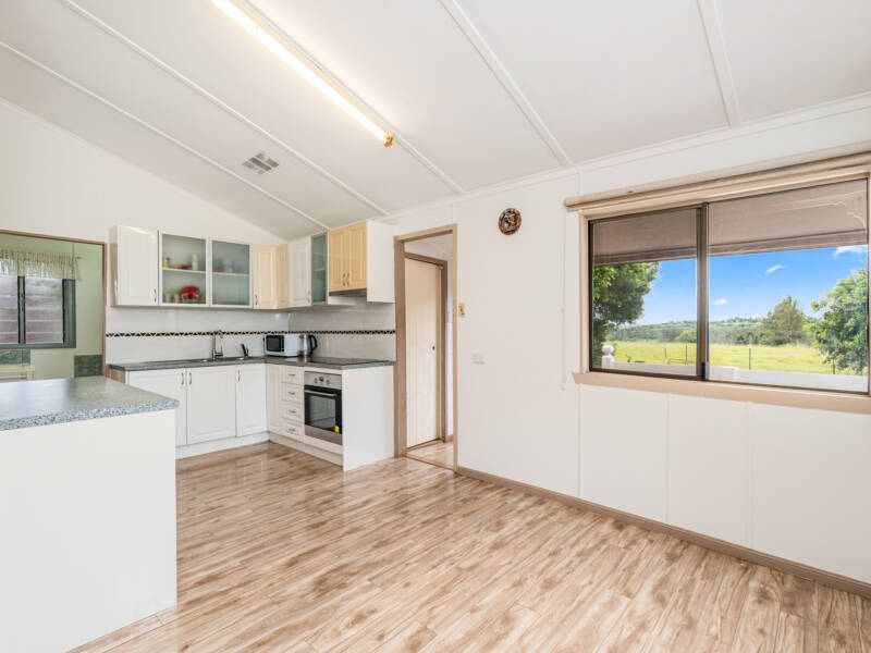 28 Broadhurst, Childers, QLD 4660