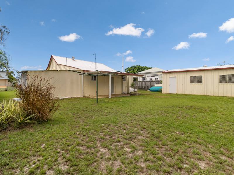 27 Moreton Street, Toogoom, QLD 4655