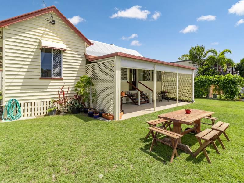 27 Moreton Street, Toogoom, QLD 4655