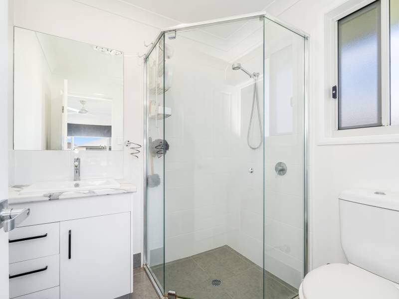 13 Waugh Street, Urangan, QLD 4655