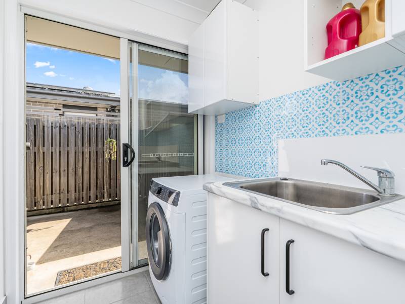 13 Waugh Street, Urangan, QLD 4655