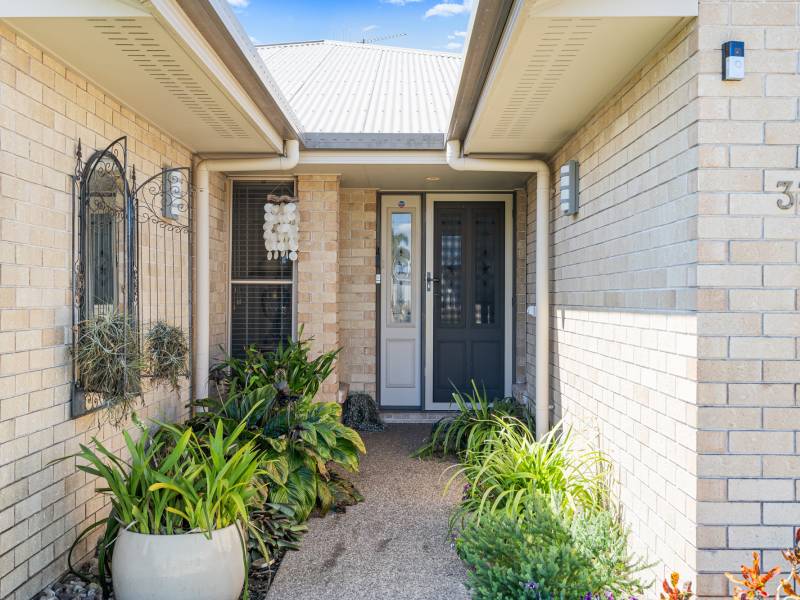 33 Louise Drive, Burrum Heads, QLD 4659