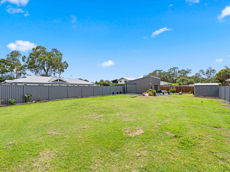 11 Lewis Court, Toogoom, QLD 4655