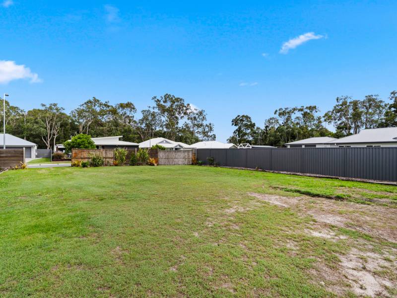 11 Lewis Court, Toogoom, QLD 4655