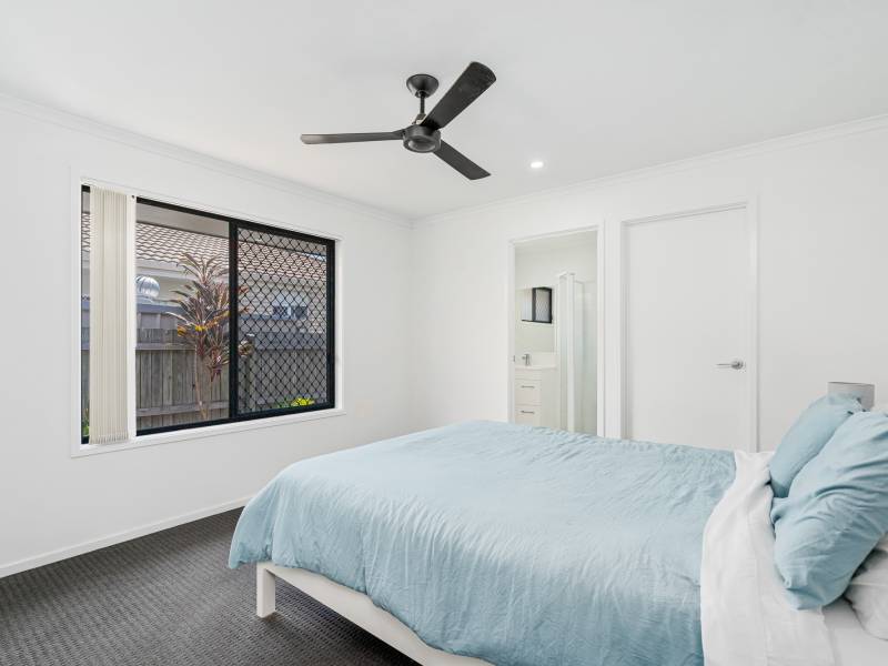 34 Fraser Waters Parade, Toogoom, QLD 4655