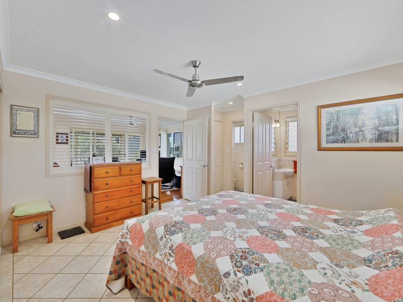 12 Moreton Street, TOOGOOM, QLD 4655 AUS