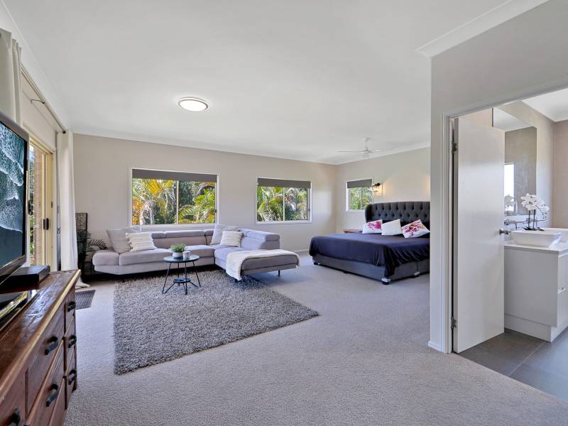 30 Pandanus Dr, DUNDOWRAN BEACH, QLD 4655 AUS