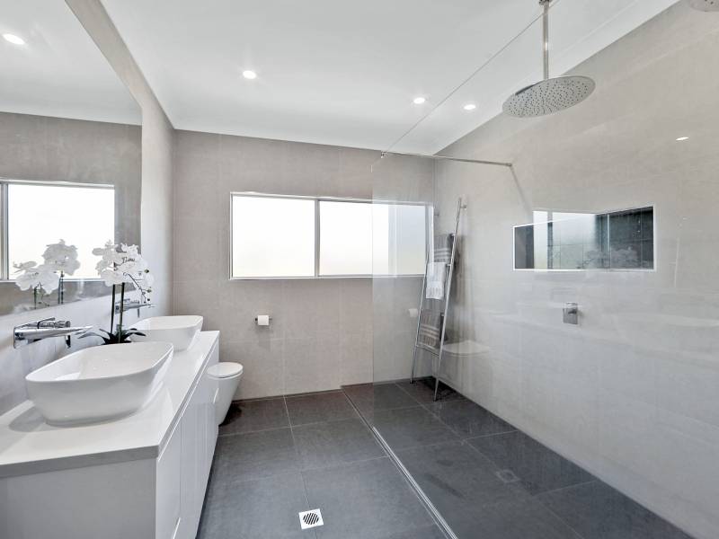 30 Pandanus Dr, DUNDOWRAN BEACH, QLD 4655 AUS