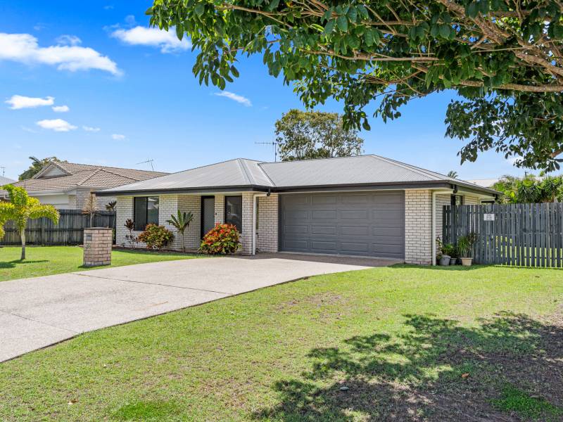 34 Fraser Waters Parade, TOOGOOM, QLD 4655 AUS