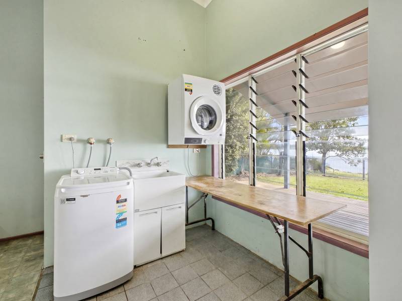 34 Moreton, Toogoom, QLD 4655 AUS