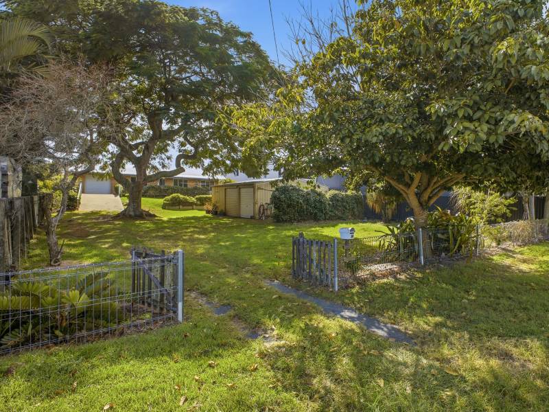 34 Moreton, Toogoom, QLD 4655 AUS