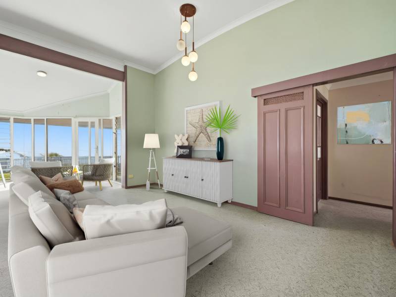 34 Moreton, Toogoom, QLD 4655 AUS