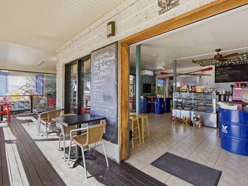 67 Moreton, Toogoom,  4665