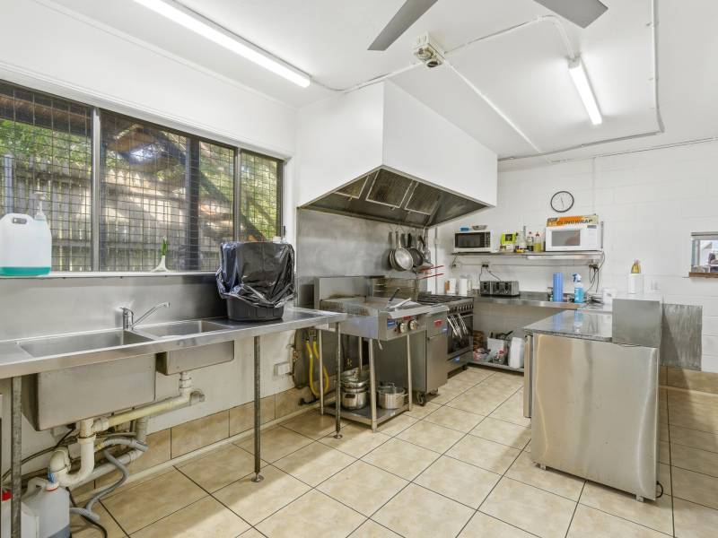 67 Moreton, Toogoom,  4665