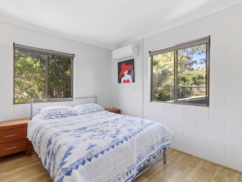 67 Moreton, Toogoom,  4665