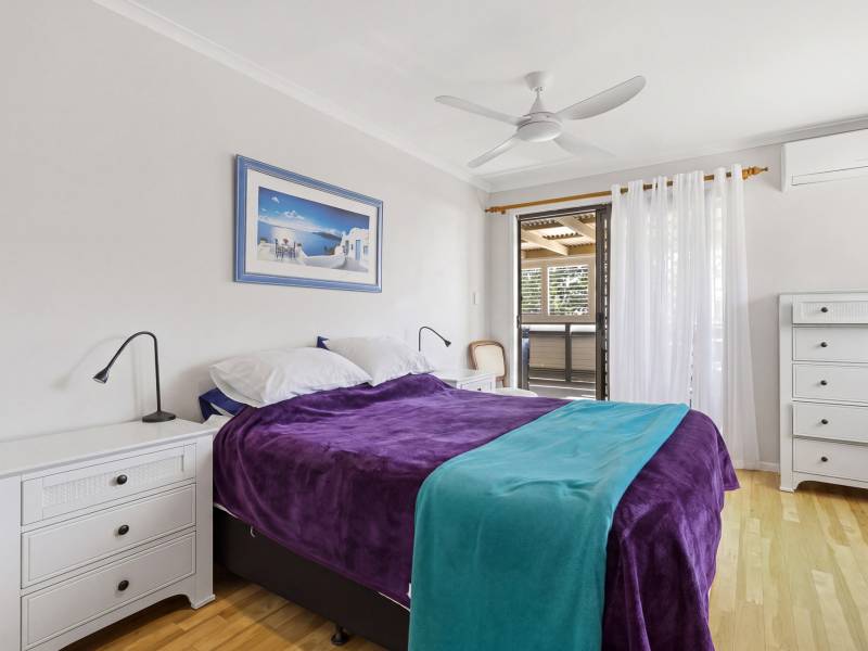 67 Moreton, Toogoom,  4665