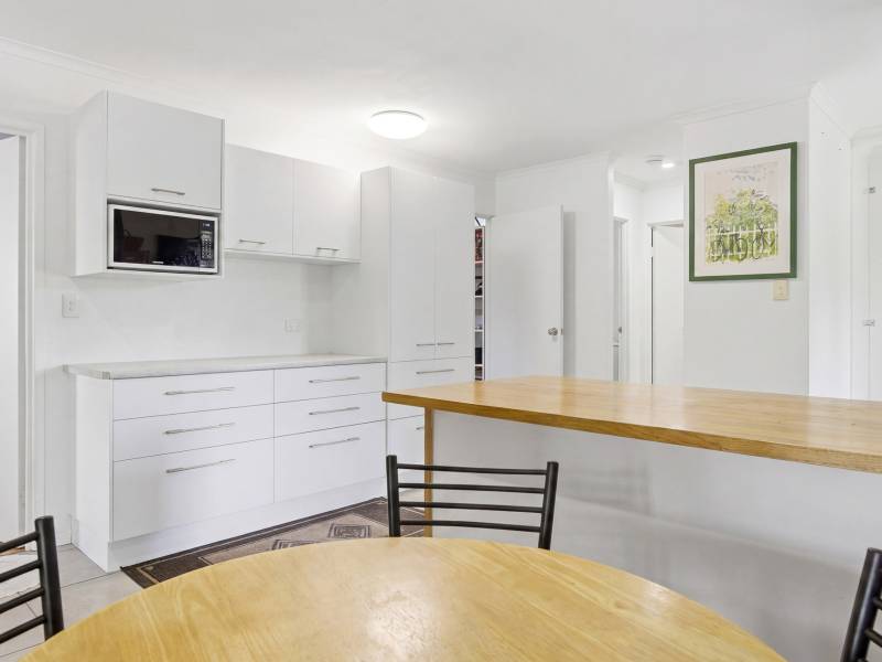67 Moreton, Toogoom,  4665