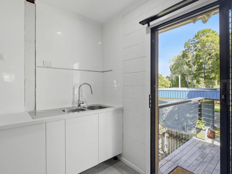 67 Moreton, Toogoom,  4665