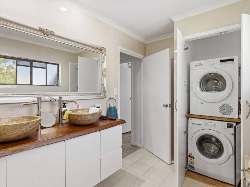 67 Moreton, Toogoom,  4665