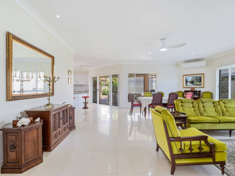 7 Pilbara Way, BURRUM HEADS, QLD 4659 AUS