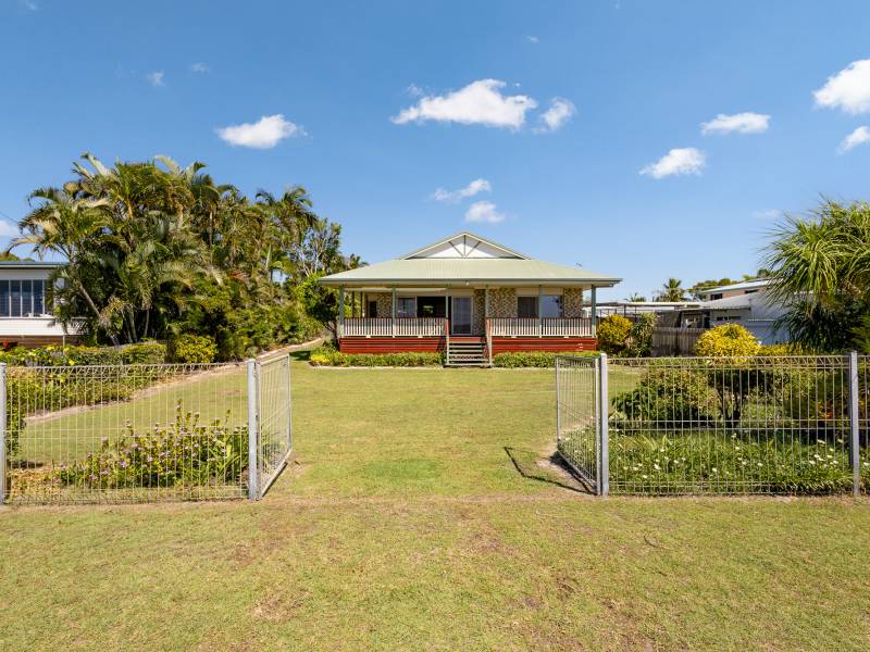 20 Moreton Street, TOOGOOM, QLD 4655 AUS