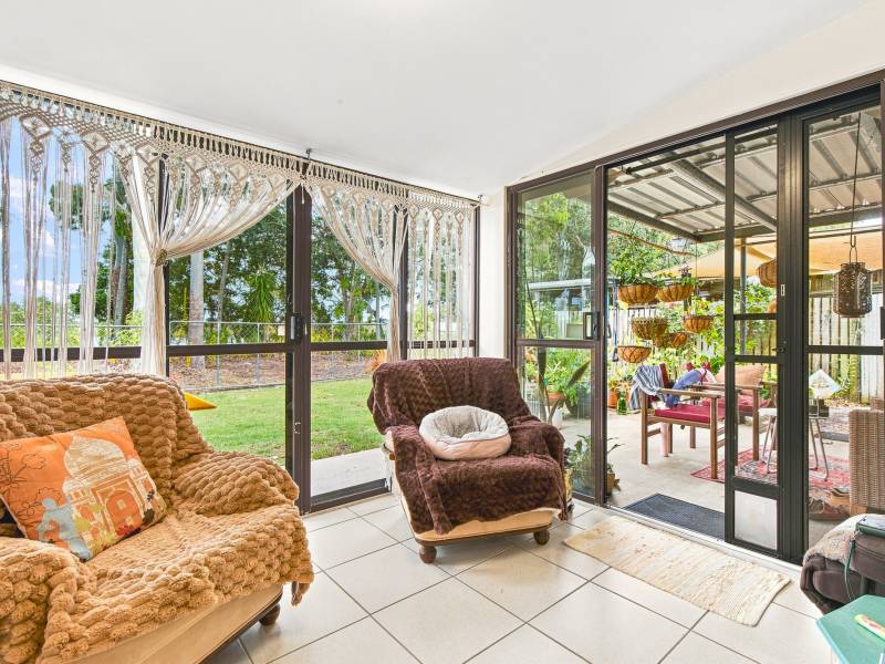 13 Moreton Street, TOOGOOM, QLD 4655 AUS