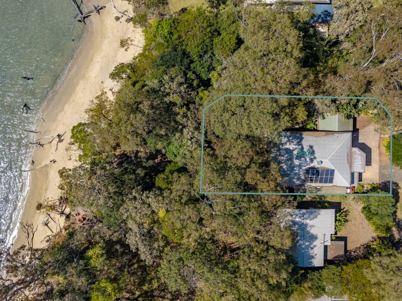 13 Moreton Street, TOOGOOM, QLD 4655 AUS