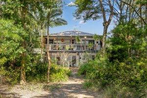 13 Moreton Street, TOOGOOM, QLD 4655 AUS