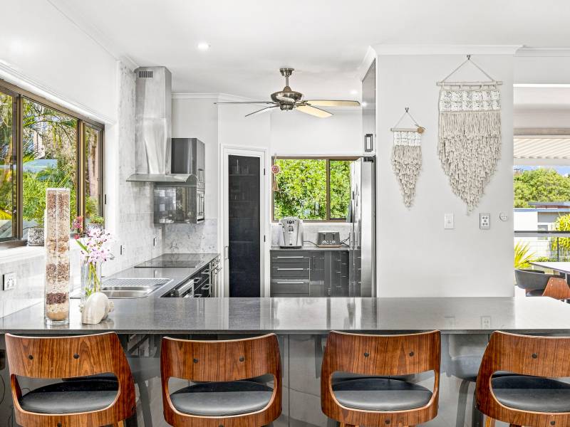 13 Moreton Street, TOOGOOM, QLD 4655 AUS