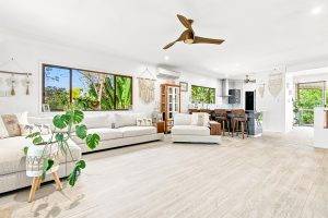 13 Moreton Street, TOOGOOM, QLD 4655 AUS