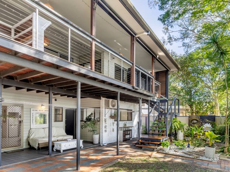 13 Moreton Street, TOOGOOM, QLD 4655 AUS